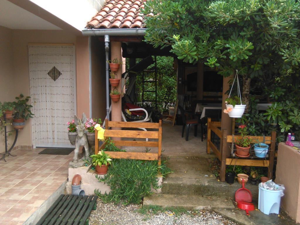 Apartments Lana Starigrad Paklenica Pokój zdjęcie
